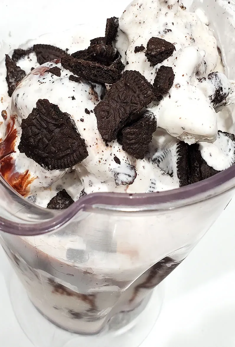 Bart Smith's Cookies & Cream Ice Cream Shake With Chocolate Syrup & Crushed Oreo Wafers