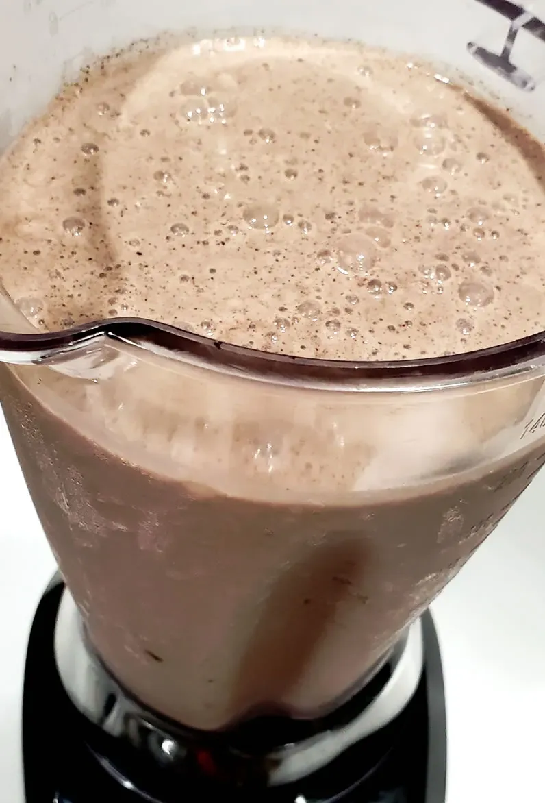 Bart Smith's Cookies & Cream Ice Cream Shake With Chocolate Syrup & Crushed Oreo Wafers
