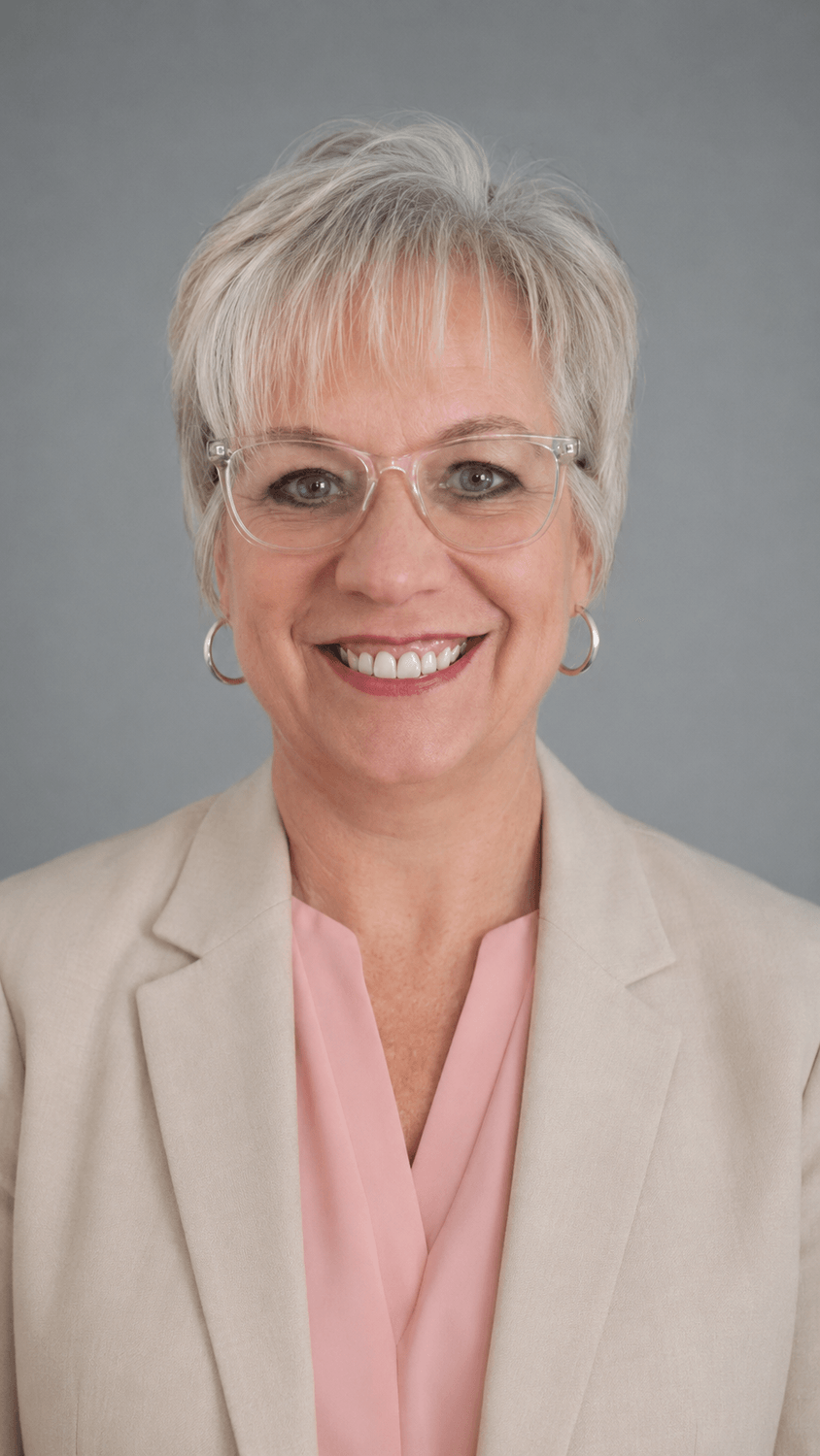 Elsa Ramsay, founder of Prodigy eLearn, helping women learn digital marketing with confidence using practical strategies and AI-powered tools.