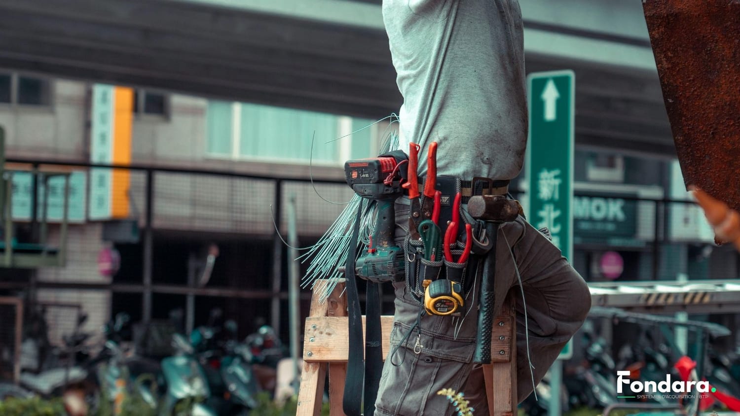 Chantier construction immeuble — résultats réseaux sociaux artisan bâtiment FONDARA