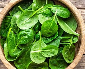 5 Foods That Lower Blood Pressure Quickly: Spinach