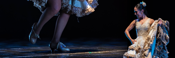Marta Martínez bailando flamenco