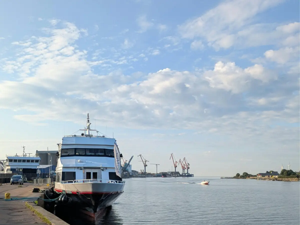 Licht am fruehem Vormittags-/ spaetem Nachmittag