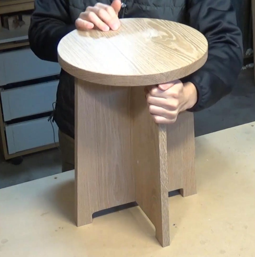 Knock-down wooden stool, a small woodworking project made with hand tools