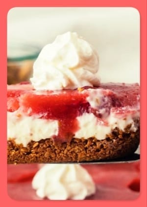 Creamy and Crunchy Keto Strawberry Pretzel Salad