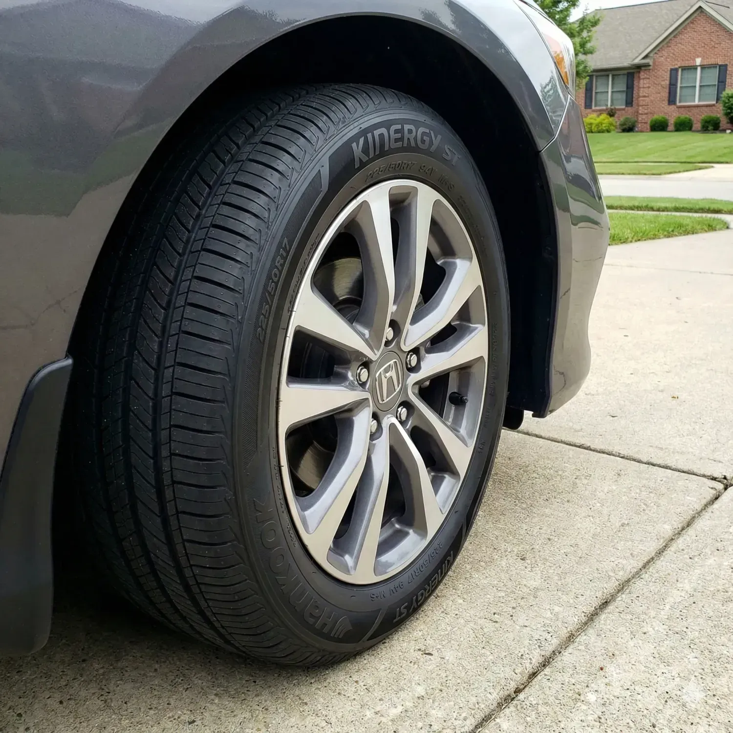 Hankook Kinergy ST (Best Value for Money)