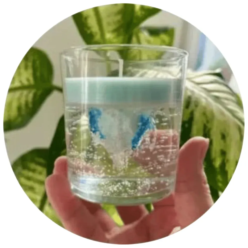 Técnica con cera en GelVela iceberg en gel, diseño único y luminoso. Elegancia pura.