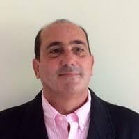 Coaching emocional y estratégico para enfrentar retos de carrera.