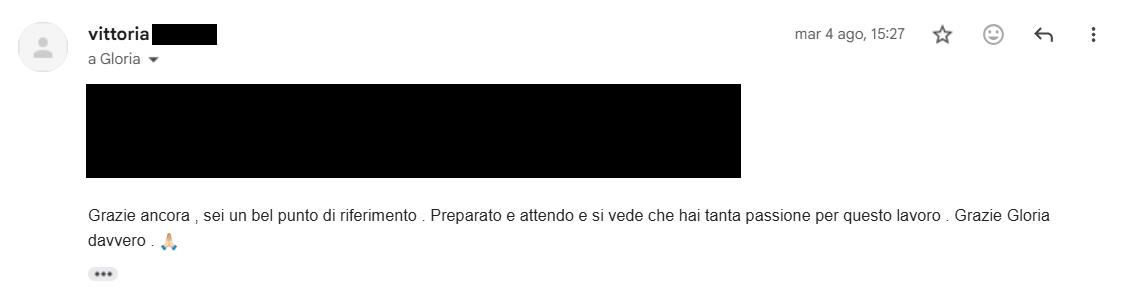 Vittoria ringrazia Gloria come punto di riferimento, apprezzandone preparazione, attenzione e passione per il lavoro. Dati e righe personali oscurati.