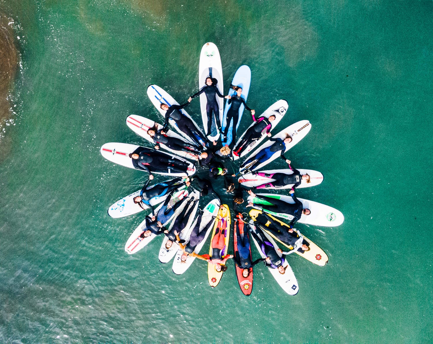 Retiro de yoga y movimiento en contacto con la naturaleza