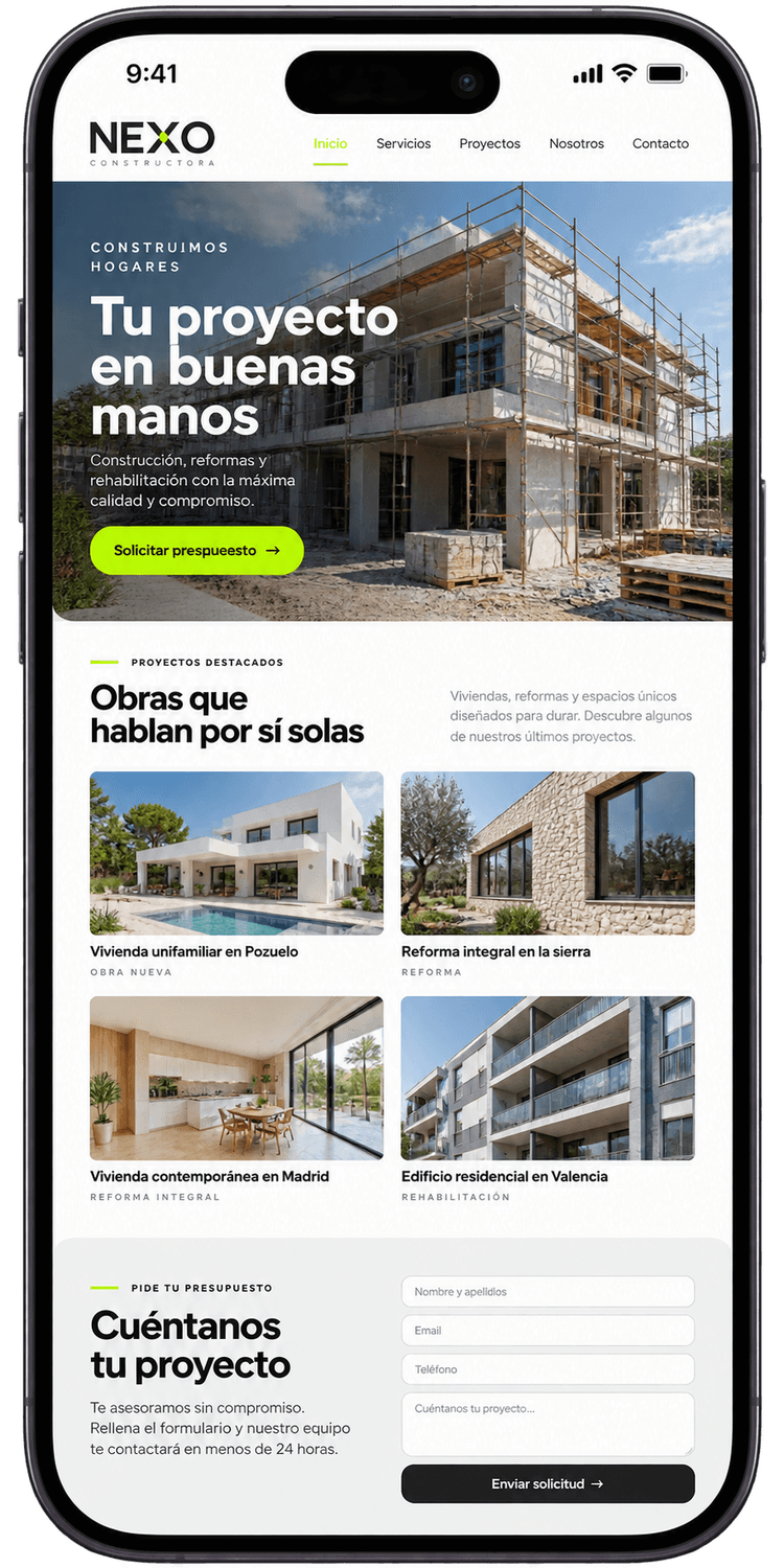 Web de constructora vista en el m&oacute;vil: portada, galer&iacute;a de obras y formulario de presupuesto