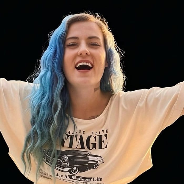 Lindsay Walters smiling