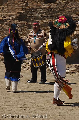 Acoma Buffalo Dance, Cyrus and children (Chaco 2008)_DSC_5992