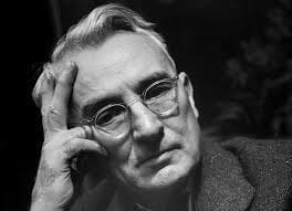 alt="Dale Carnegie"