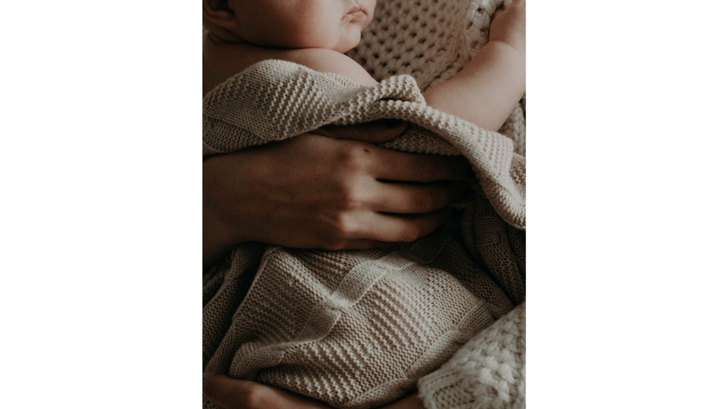 Schwangerschaftsmassage in Mainz – Mama Flow Behandlung Sanfte Massage für Schwangere bei Oséa Studios Mainz Postpartum Rückbildung Massage in Mainz Massage nach der Geburt für junge Mütter Mainz Mama Flow – Begleitung für Schwangere in Mainz Rückbildung und Körpergefühl nach der Geburt