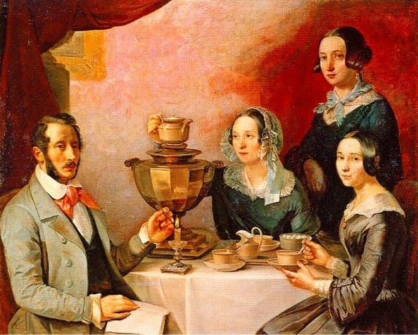 Té al estilo ruso con samovar