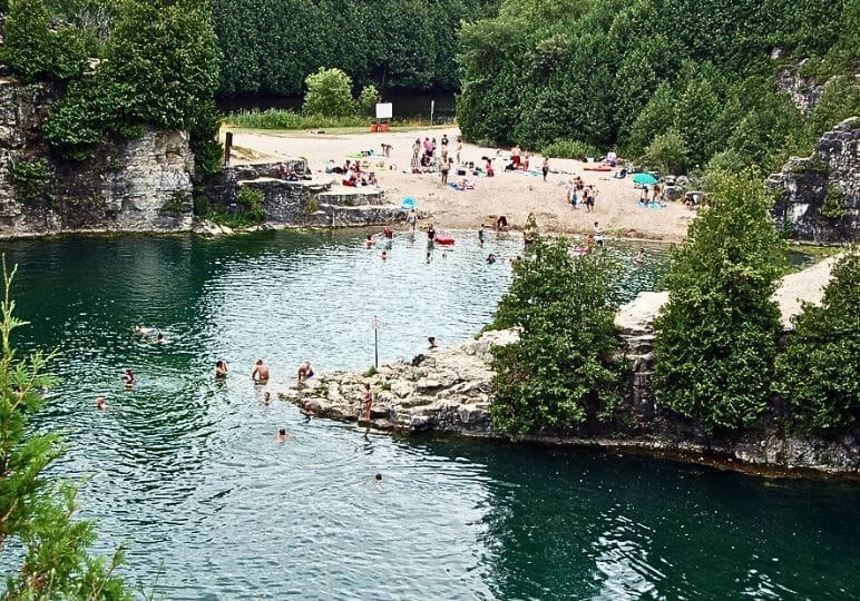 Scenic limestone cliffs and river views on an Elora Gorge day trip