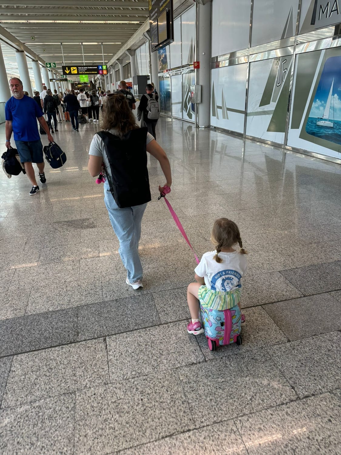 cestování s dětmi, tipy na cestování s dětmi, jak cestovat s dítětem, dovolená s malým dítětem, aktivity pro děti na cestu, cestovní hry pro děti, létání s dětmi, rodinné cestování, fotokniha z dovolené, dětský cestovní deník