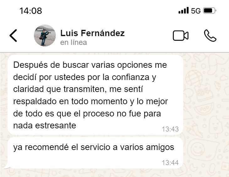 Comentario de cliente satisfecho con el servicio de abogados para testamentos y la protección de su patrimonio.