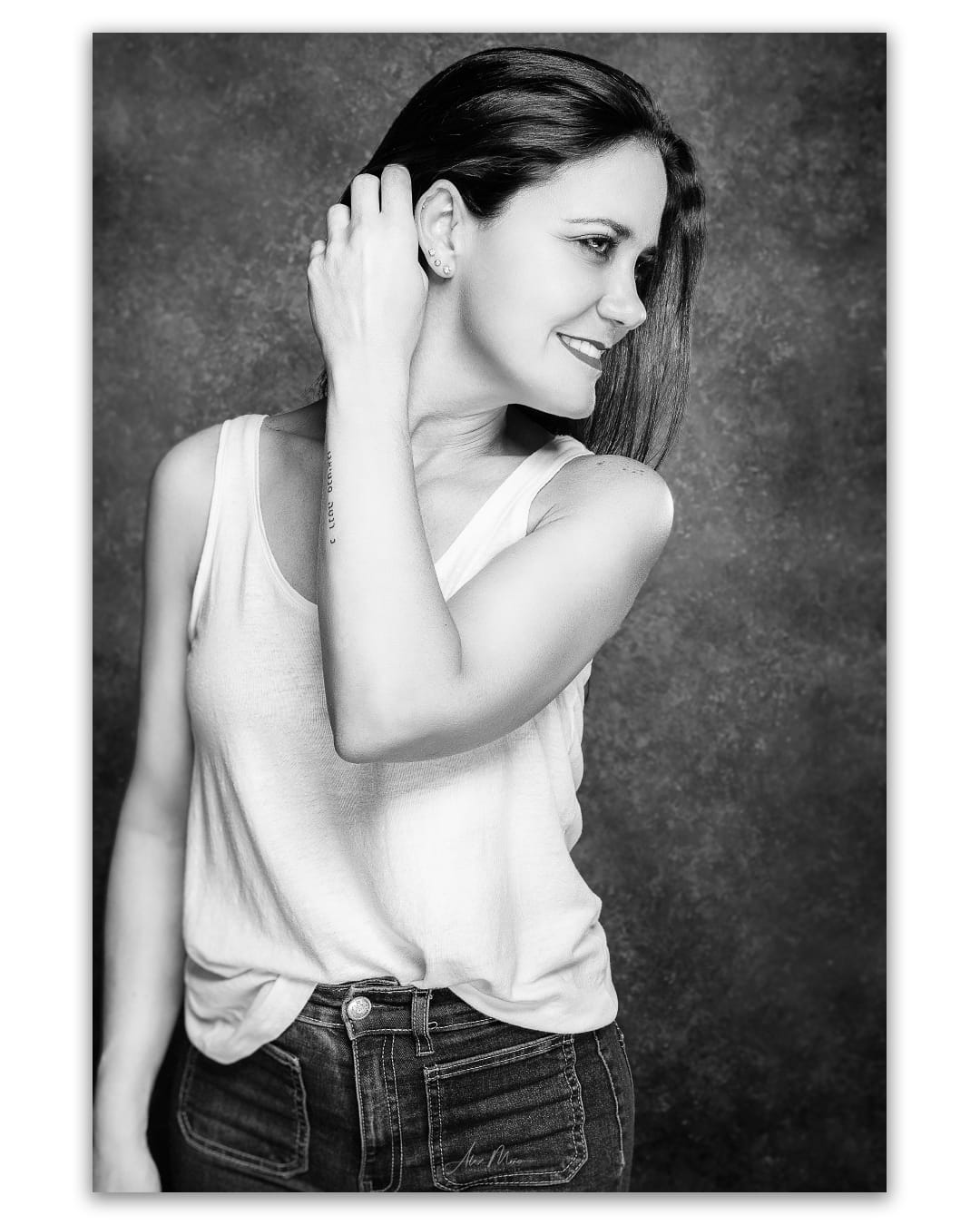 Sesión de fotos profesional en estudio con estética editorial