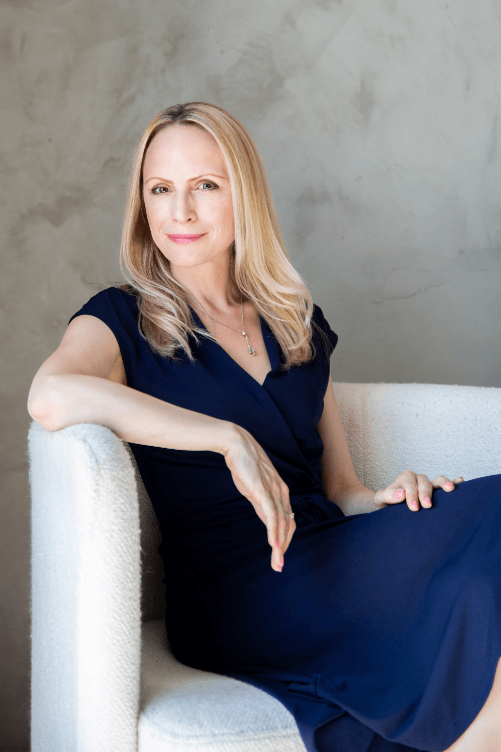 Konyuhova Natália, AI tanácsadó, AI asszisztense alapítója