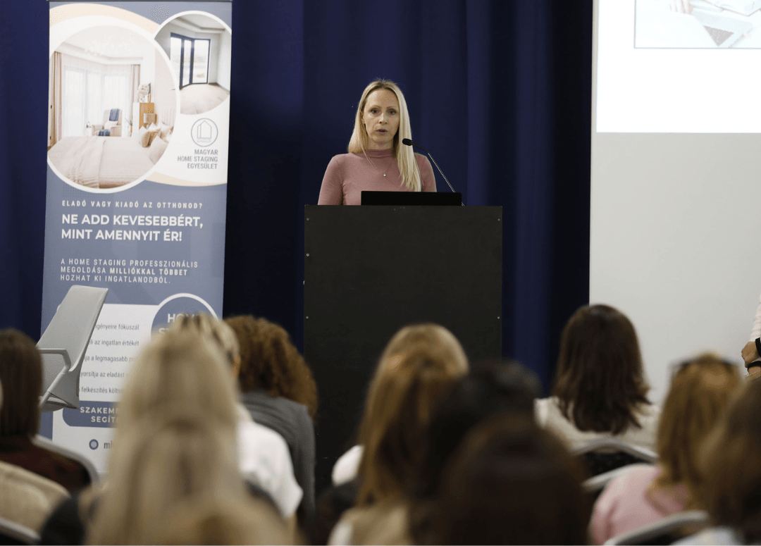 Előadó a nagy közönség előtt, Konyuhova Natalia