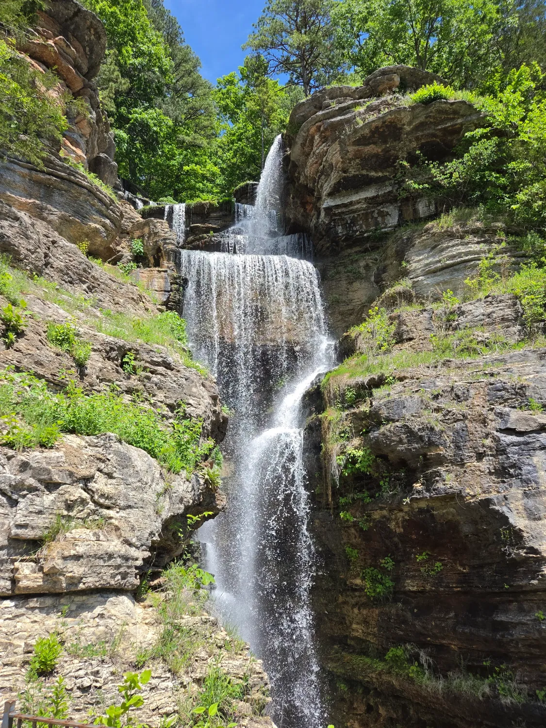 Upper Mina Sak Falls Trail, Taum Sake Mountain Middlebrook Missouri waterfall