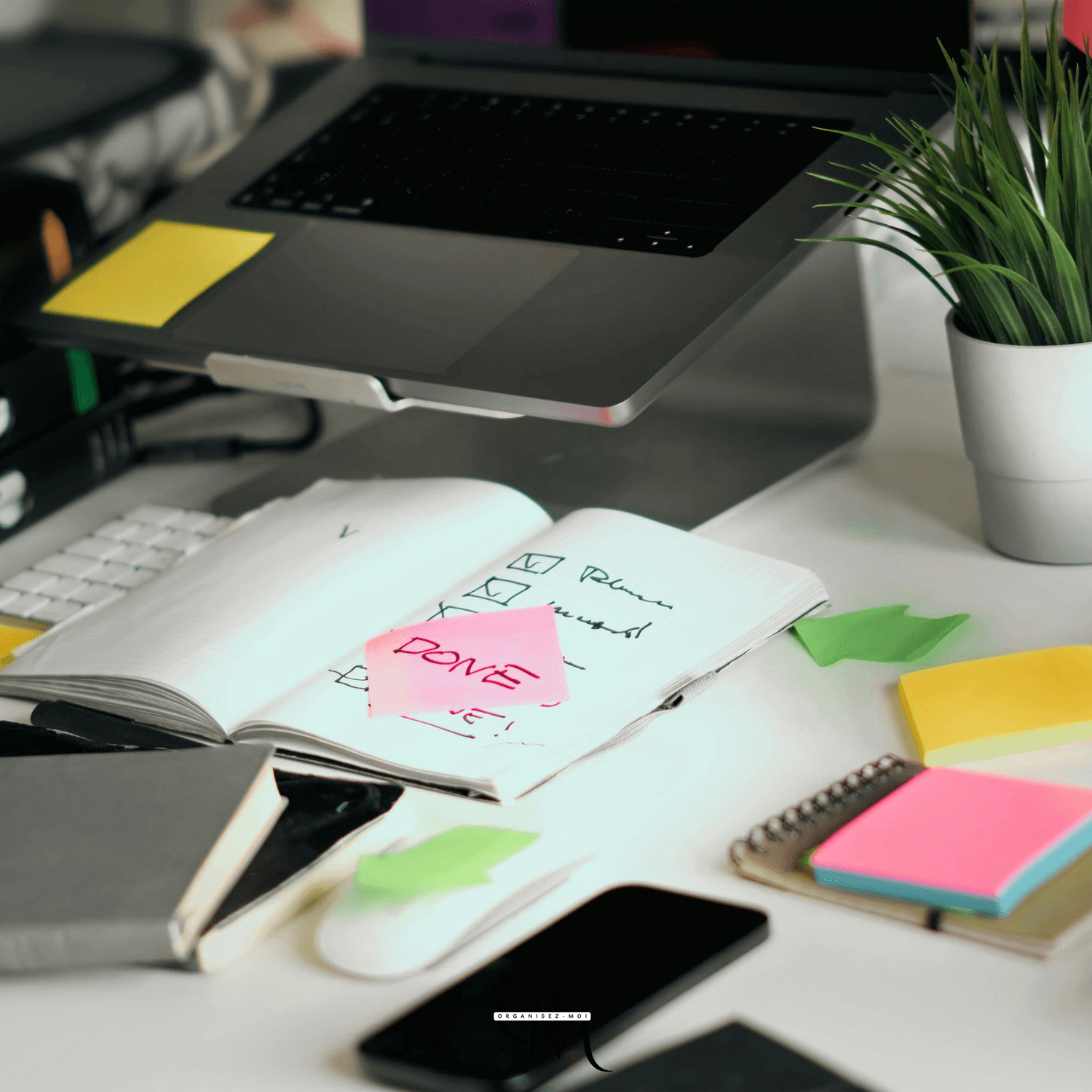 Suivi centralisé des clients pour entrepreneurs et indépendants