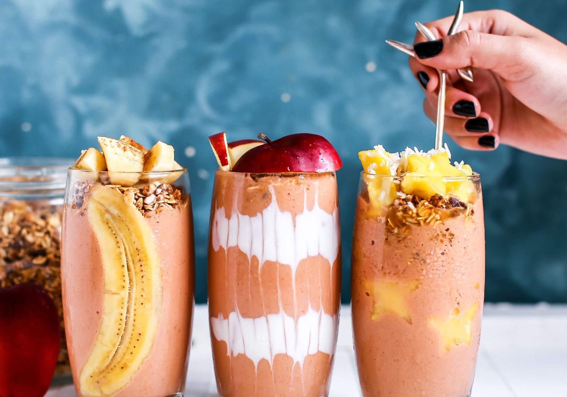 25 Smoothie Recipes Packed with Satisfying Nutrition
