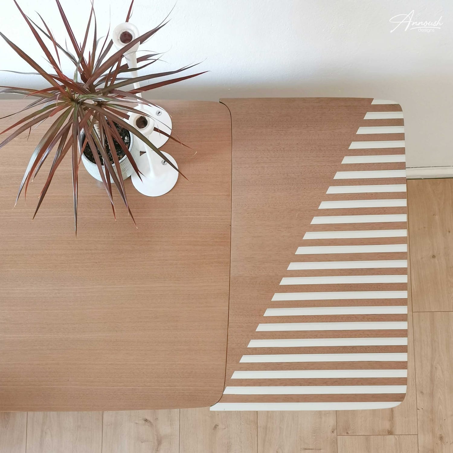 Boho Beistelltisch im Farbton "Golden Hour" in der Frontansicht