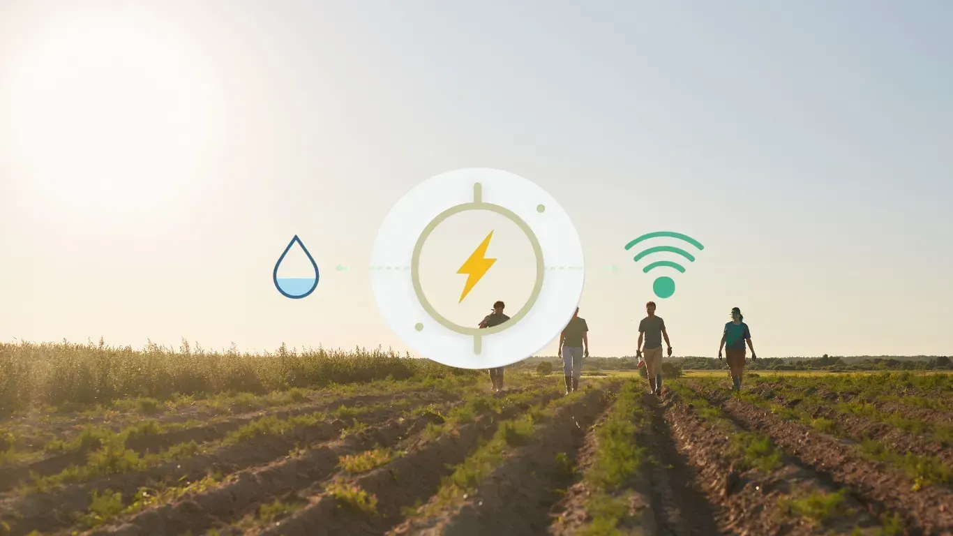 uma foto dos agricultores no fundo e em destaque, símbolos representando as utilidades essenciais (água, energia, conectividade) numa propriedade rural.
