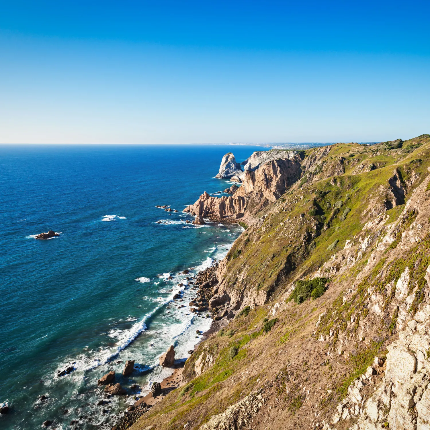 vista do mar no cabo da roca, portugal