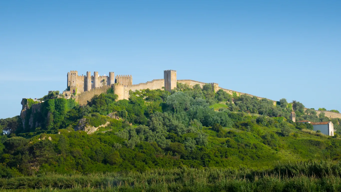Vista panorâmica do castelo medieval de Óbidos