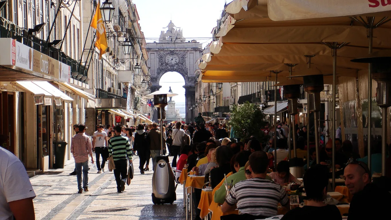 restaurantes próximo da praça do comércio e rossio como opção para comer o bacalhau à Brás em Lisboa