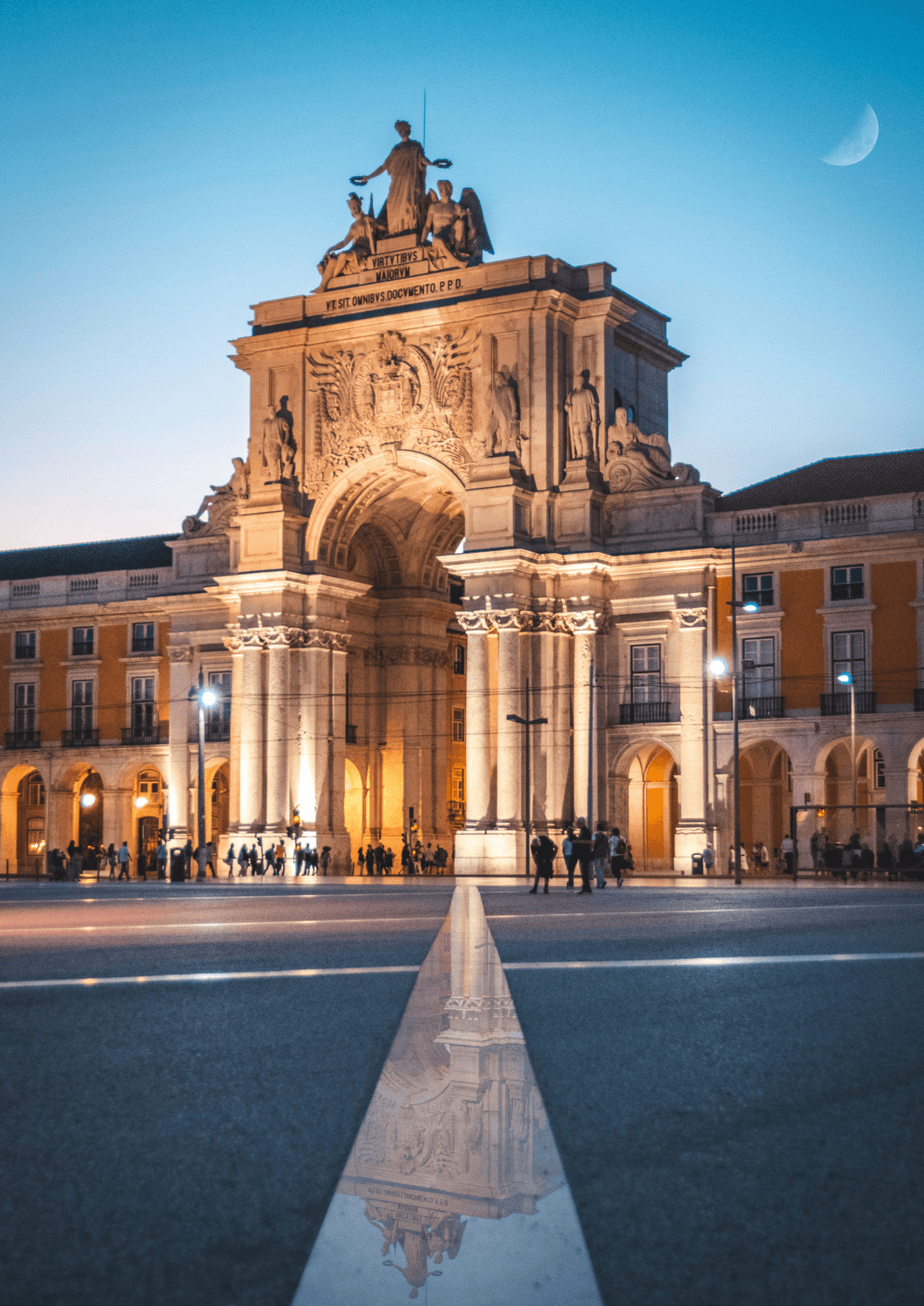 imagem da praça do comércio como ilustração e uma das opções que inclui no passeio privado em Lisboa