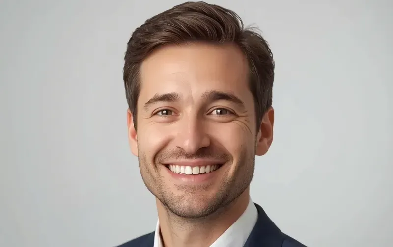 Photo placeholder for Brother 16 — replace with the brother's real photo and name