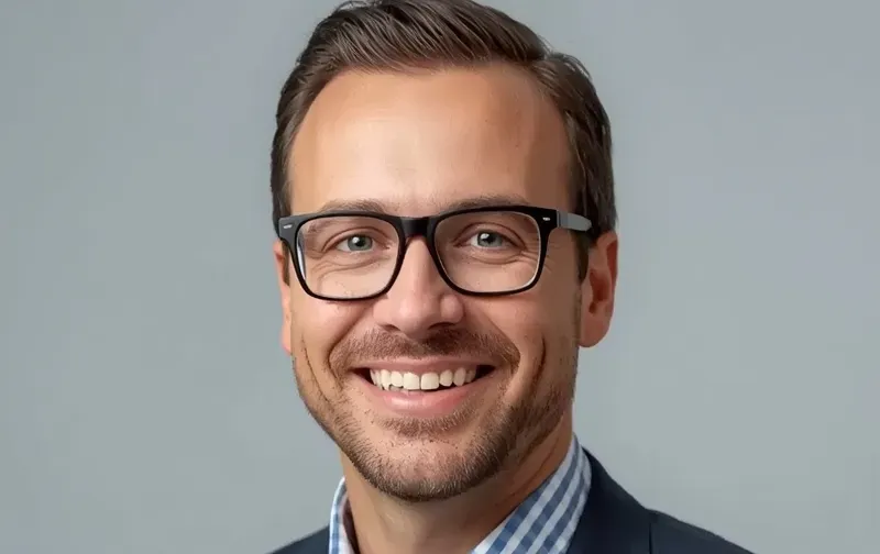 Photo placeholder for Brother 38 — replace with the brother's real photo and name