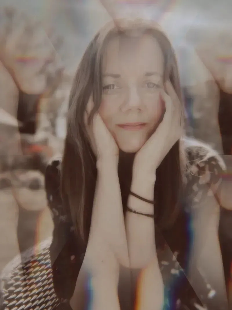 Katie Blount creating space for small groups of six, captured through dreamy effects