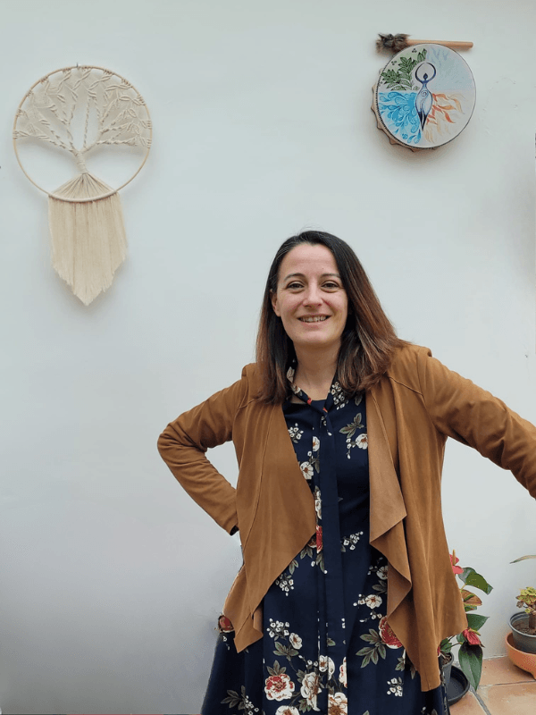 Emilie Lucide - Thérapeute en psychogénéalogie spécialisée dans les traumas sexuel