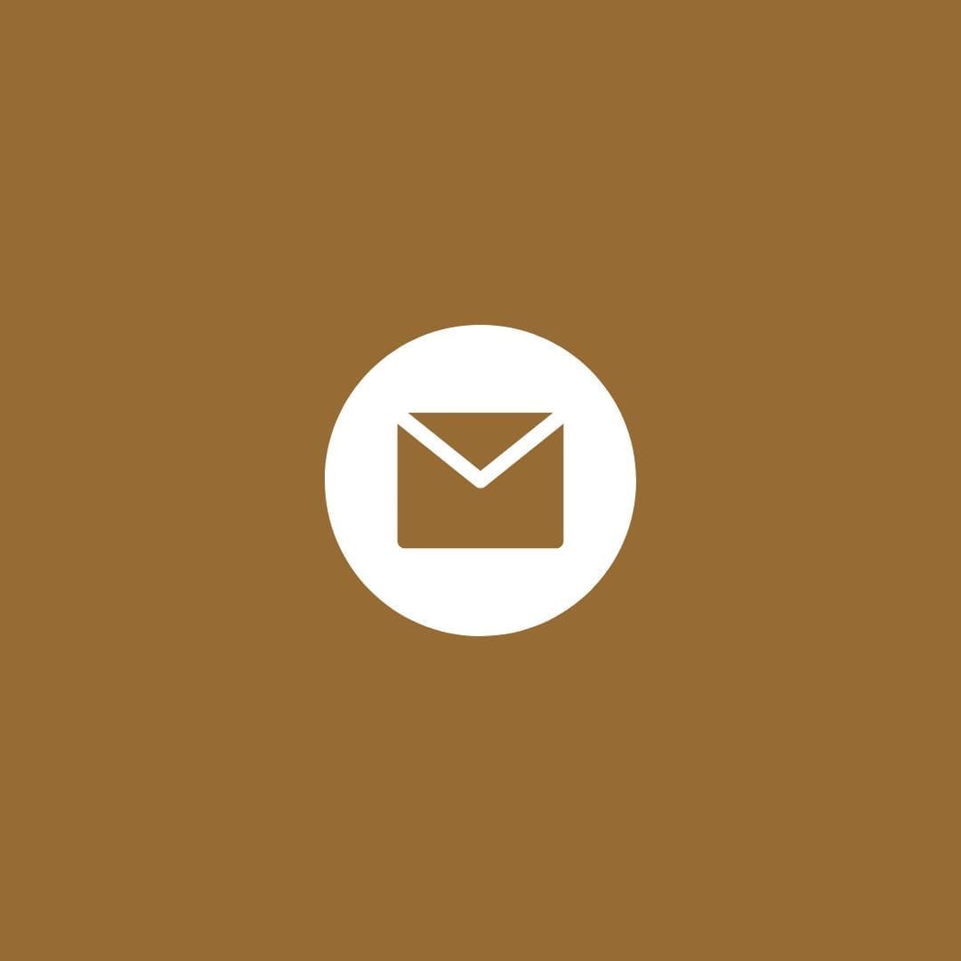 Escribir un correo a Inés – info@atmaniyoga.com