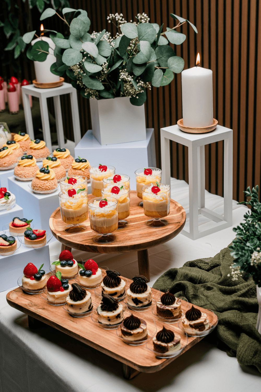 Mini cream puffs on a dessert table – Sweet Bite Tulsa