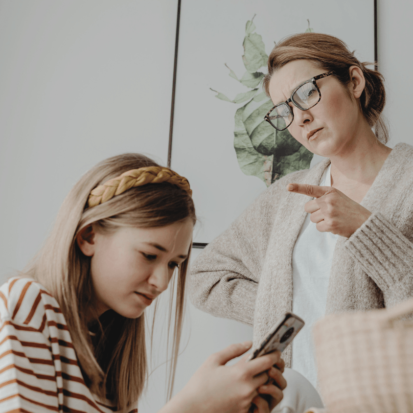 🎁 Contrato de uso de móvil + guía de apliación